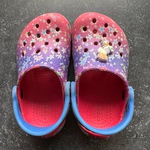 *SOLD* Crocs Pink Size 7 with Stars and Daisy Duck